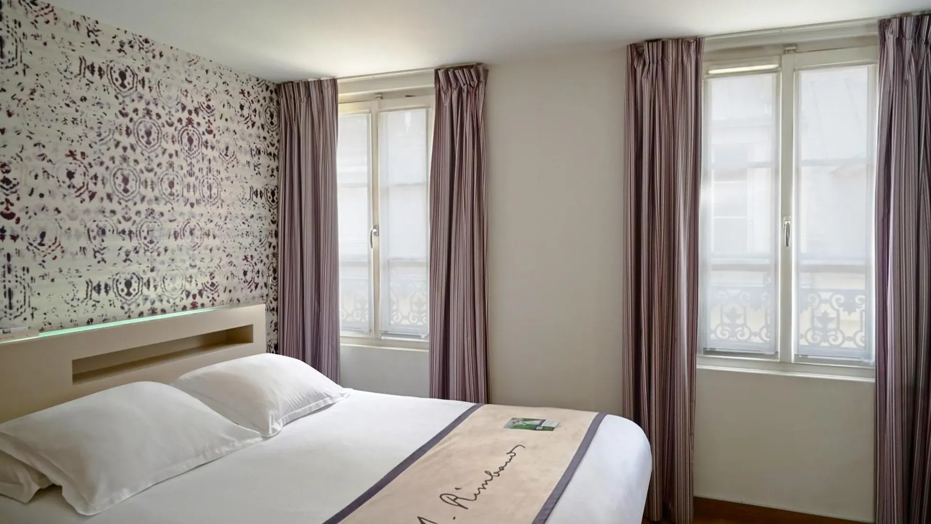 Litteraire Arthur Rimbaud, Bw Signature Collection 4* Paris