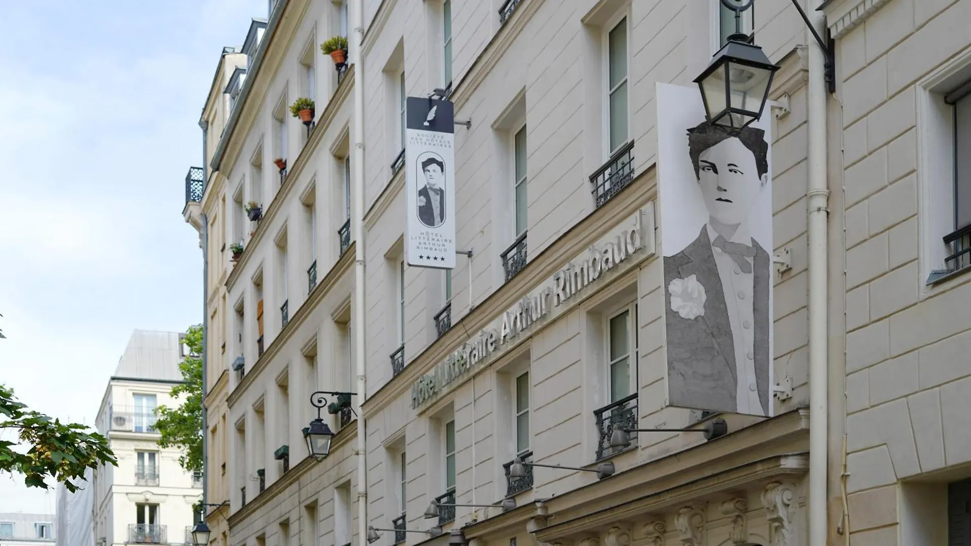 Hotell Litteraire Arthur Rimbaud, Bw Signature Collection