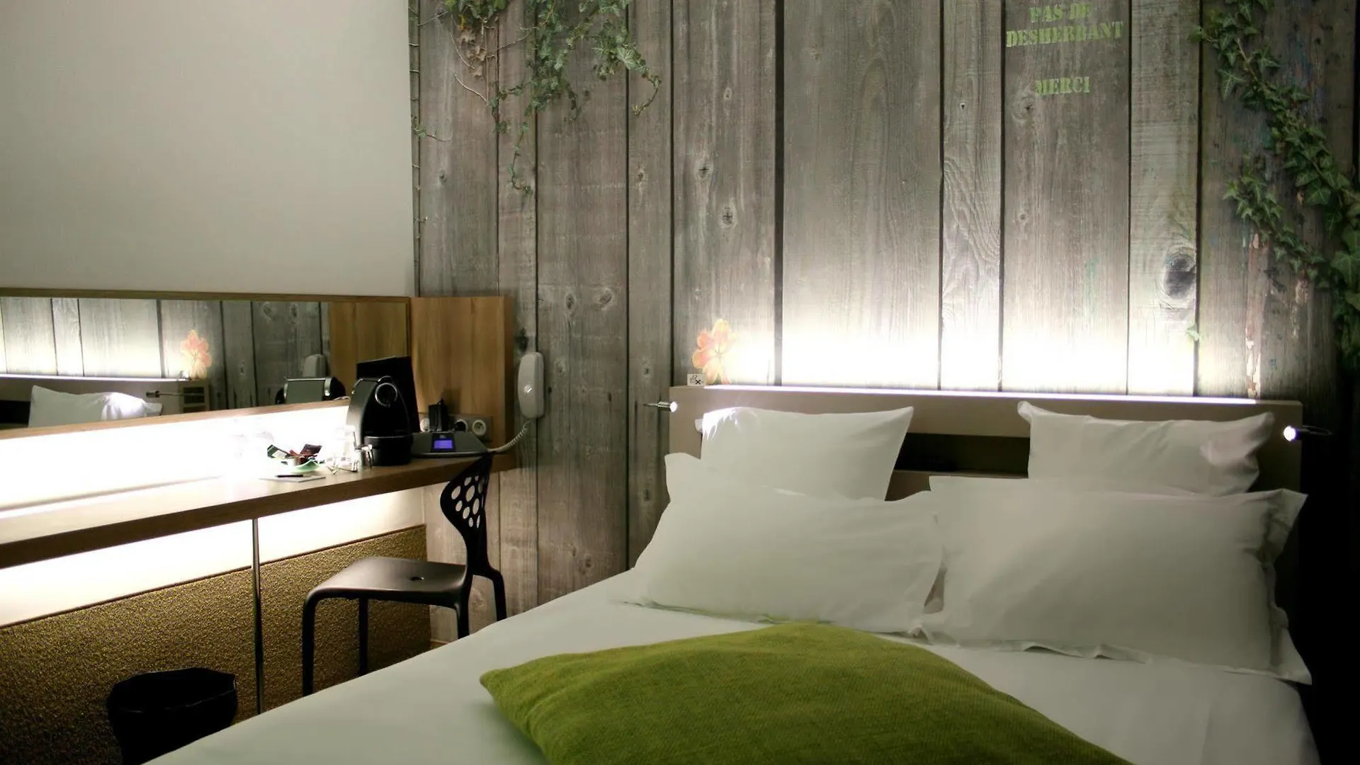 Litteraire Arthur Rimbaud, Bw Signature Collection Hotel 4*
