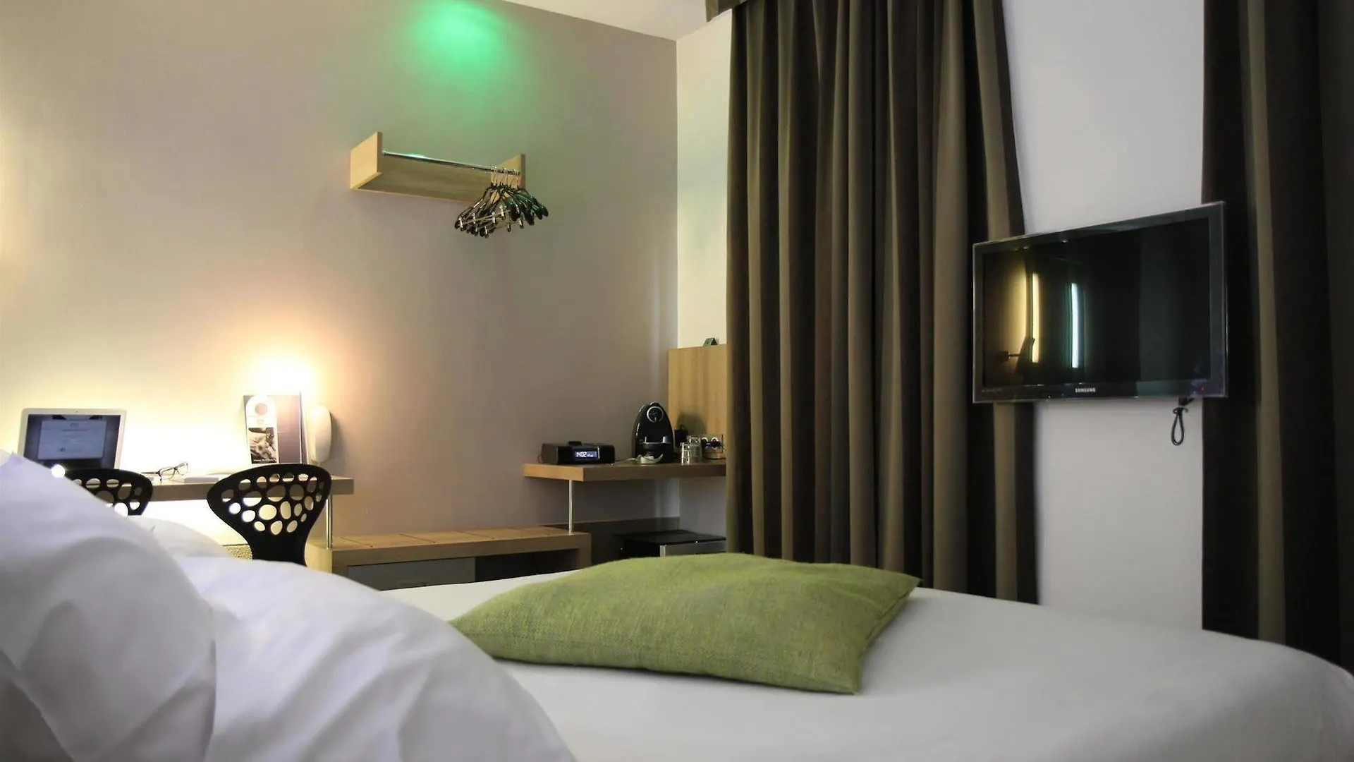Hotel Litteraire Arthur Rimbaud, Bw Signature Collection Paris